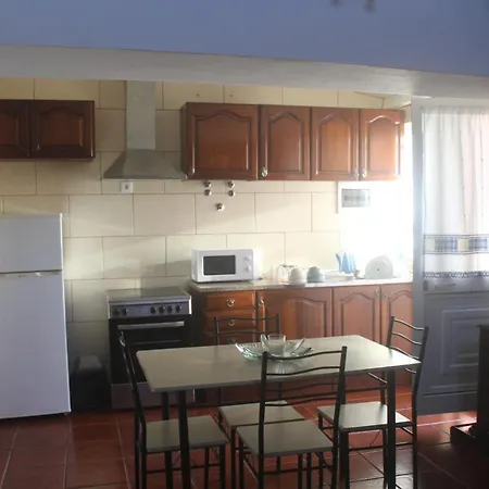 Breeze House Hotell Angra do Heroísmo