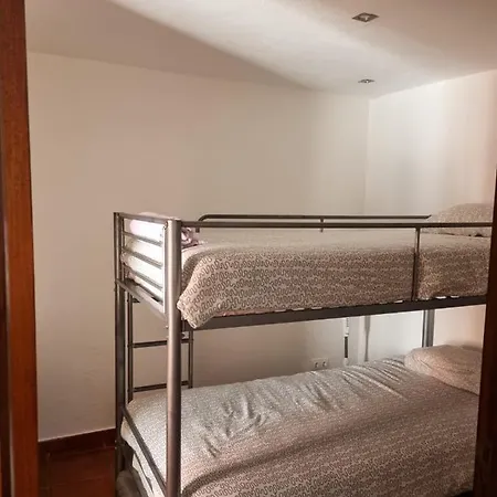 Hotell Breeze House Angra do Heroísmo