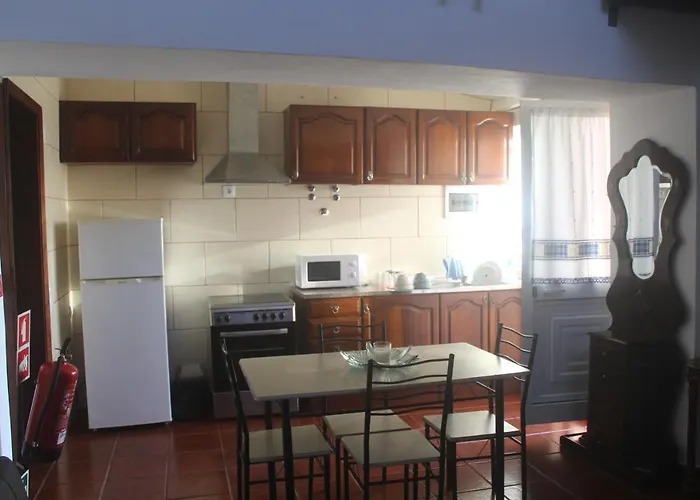 Breeze House מלון Angra do Heroísmo